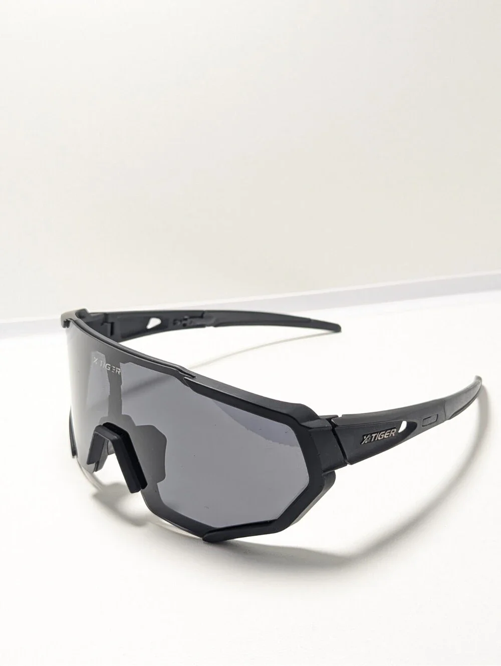 X-TIGER Casual Smoke UV Black Outdoor Wraparound Cycling Men's Sport Sunglasses